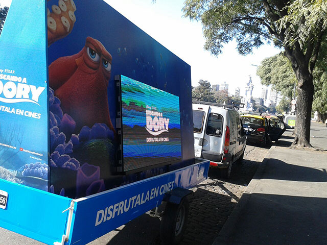 Trailer publicitario